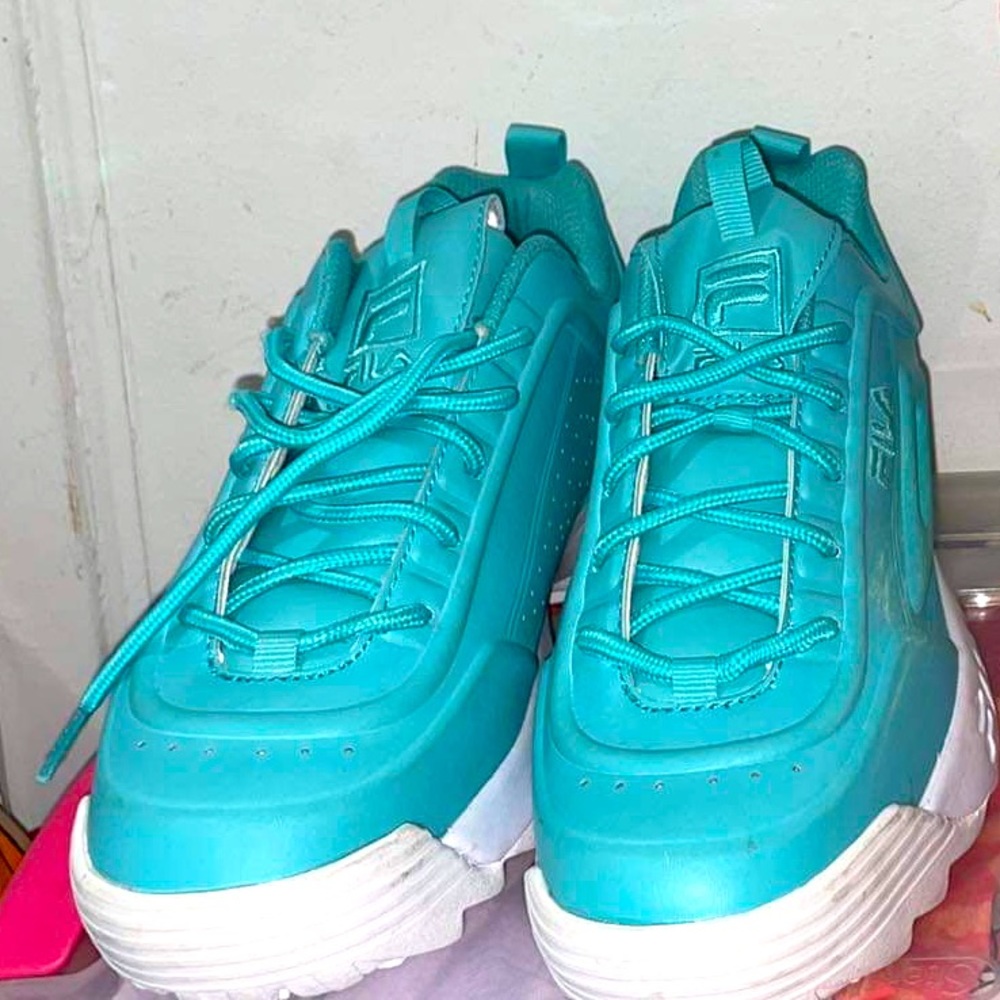 Baby Blue Filas